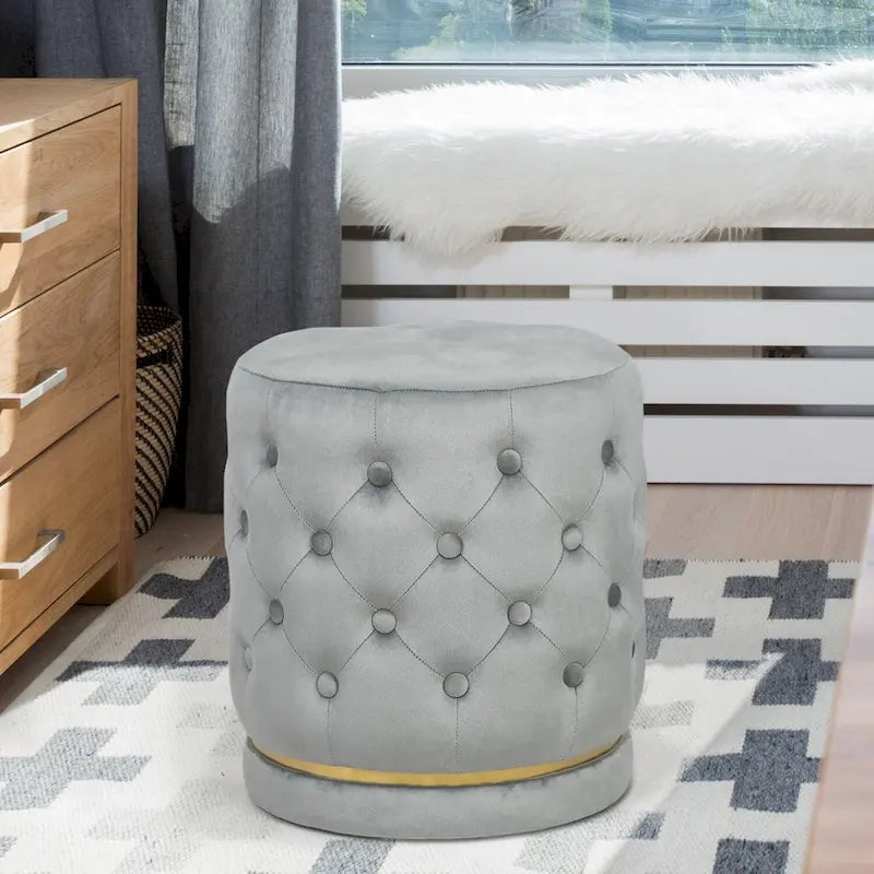 Pouf rotondo in velluto con capitonné a bottoni e base in metallo, vari colori