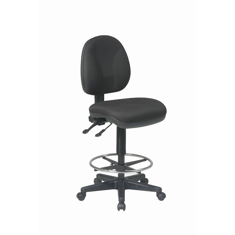 Sedia ergonomica nera da disegno con supporto lombare e poggiapiedi ad anello